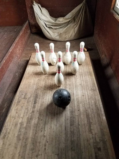 Jefferson Ice Company Bowling Alley - Al Capone’s Weekend Retreat